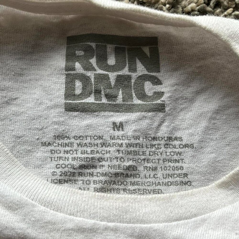 Run DMC T-Shirt Men Medium White Tee 80s Rap Tour Grunge Collectors Cotton Shirt - Picture 3 of 7